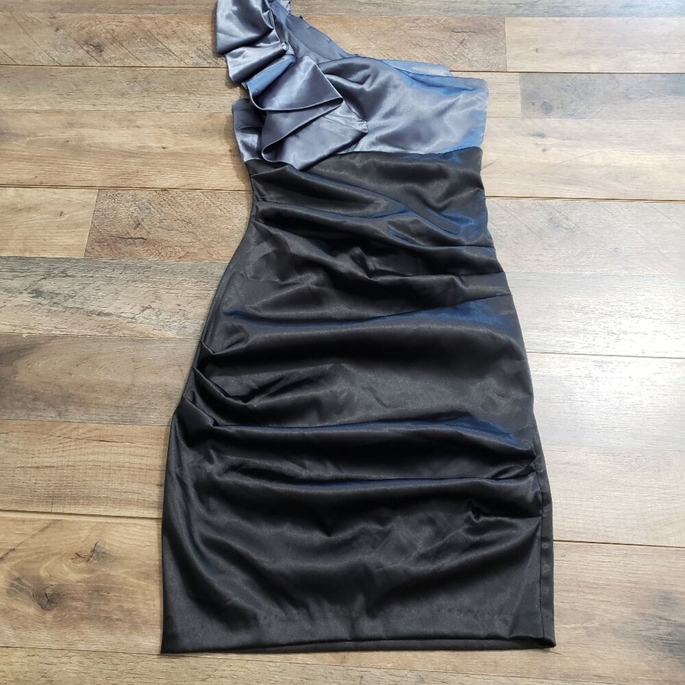 B. Darlin One Shoulder Ruffled Y2K Bodycon Cocktail Mini Dress Black Blue 3‎ Jr